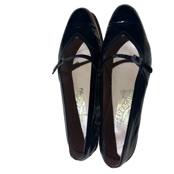 Salvatore Ferragamo Audrey Flats Black Patent Leather Shoes Size 9